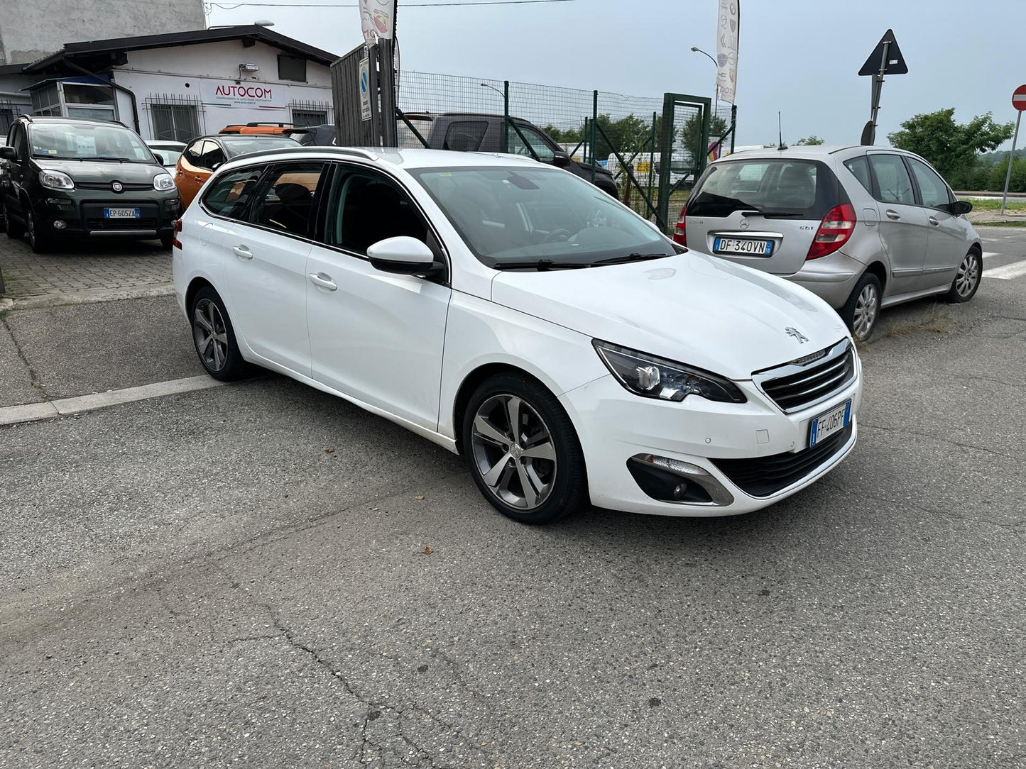PEUGEOT 308 SW 1.6 BlueHDi 120 CV EAT6 GT LINE – SPORTIVA, SPAZIOSA E SUPER ACCESSORIATA!