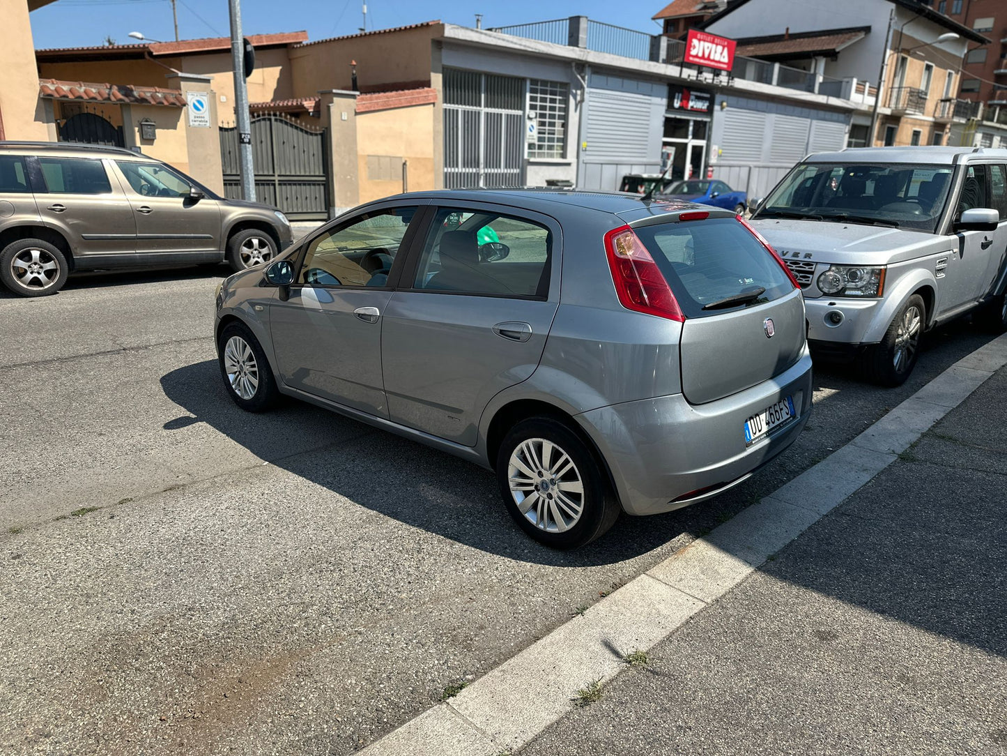 FIAT GRANDE PUNTO 1.4 16V 5 PORTE EMOTION – OCCASIONE PER CHI CERCA UN'UTILITARIA BEN ACCESSORIATA