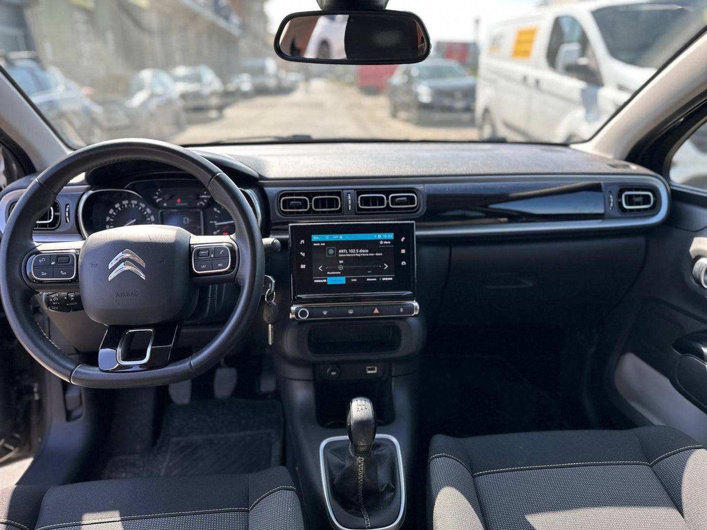 (Torino Auto-Com)CITROËN C3 PURETECH 82 UPTOWN