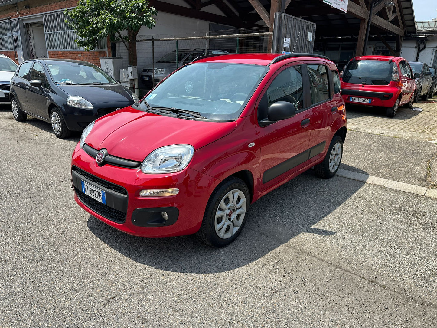 FIAT PANDA 0.9 TWINAIR LOUNGE – POCHI KM, INTERNI CURATI E ALIMENTAZIONE A GAS!