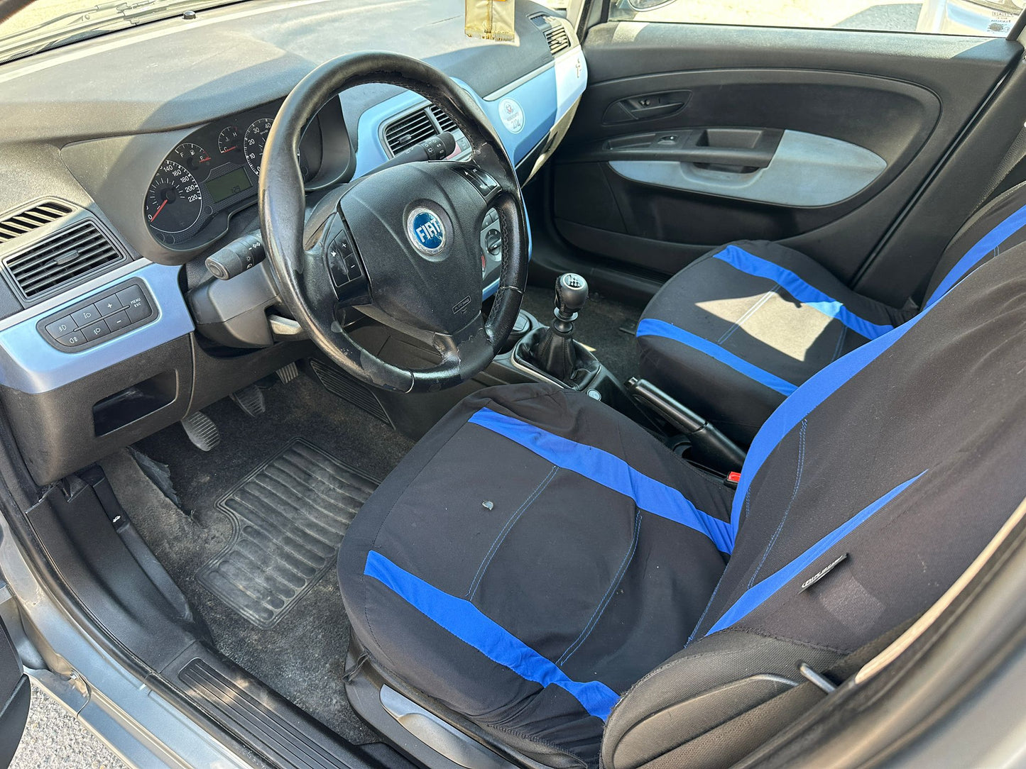 FIAT GRANDE PUNTO 1.4 16V 5 PORTE EMOTION – OCCASIONE PER CHI CERCA UN'UTILITARIA BEN ACCESSORIATA
