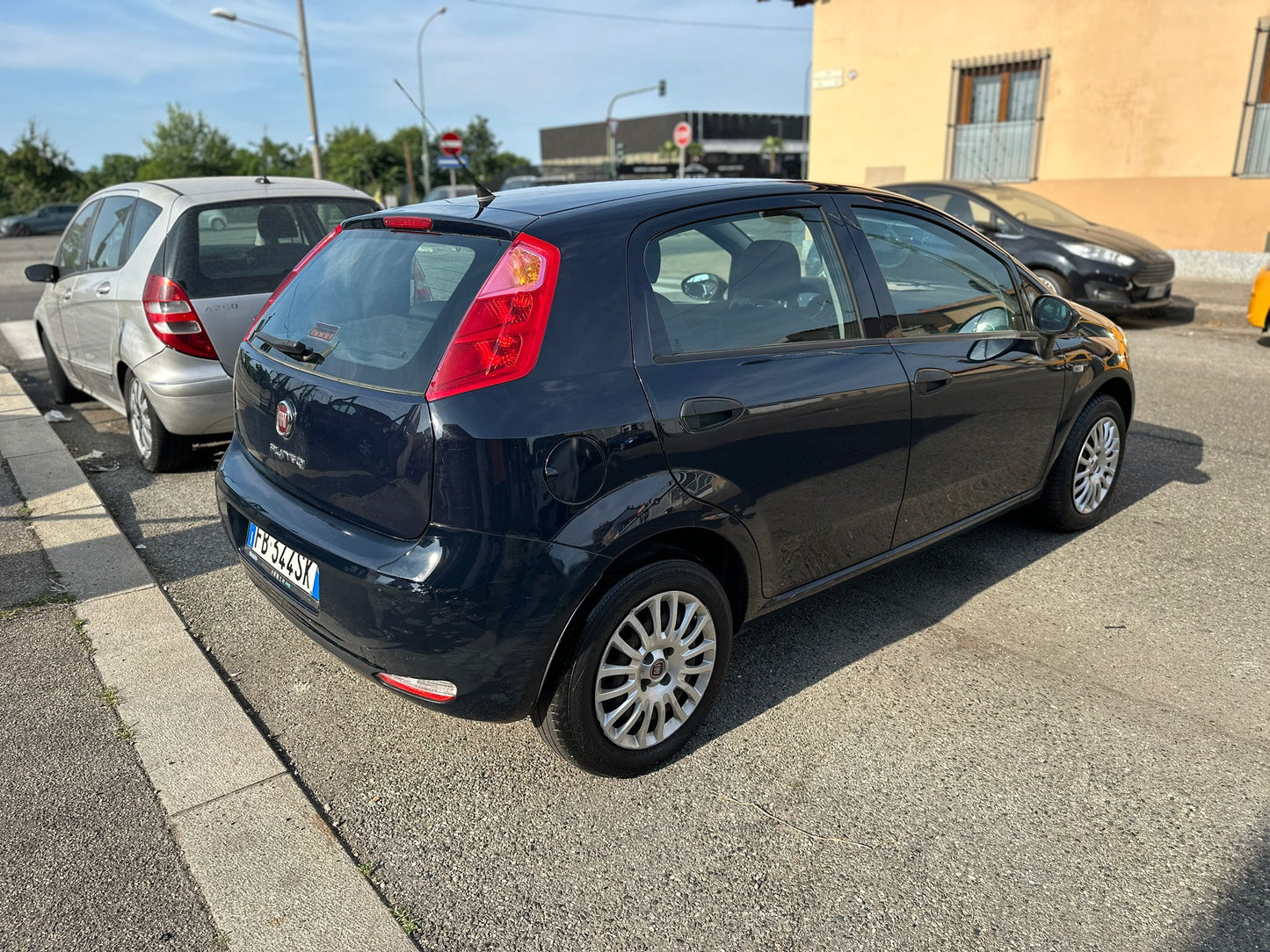 FIAT PUNTO 1.4 8V 5P EASYPOWER LOUNGE – GPL, SPAZIOSA E CONVENIENTE