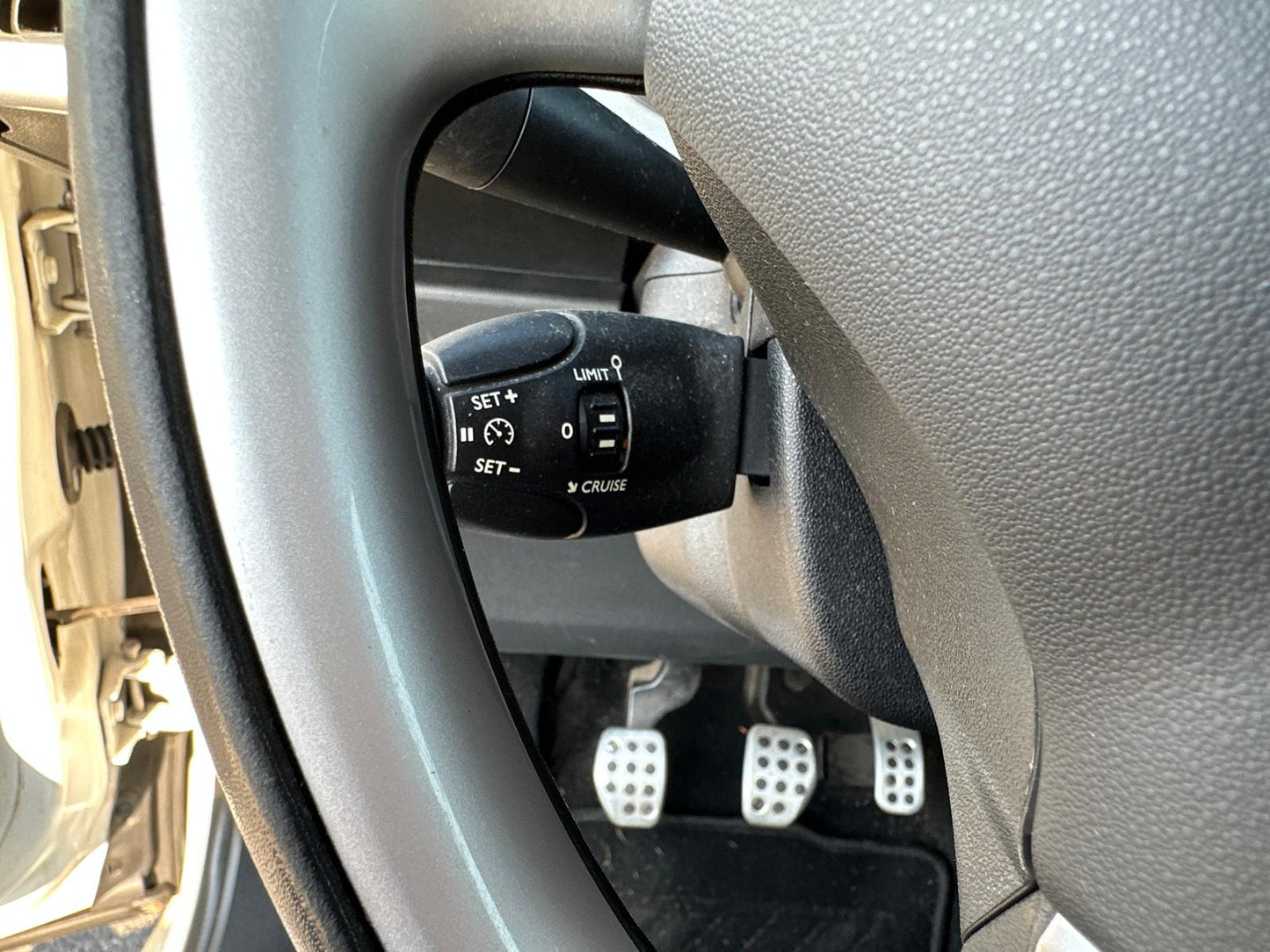 DS 3 1.2 VTi 82 JUST BLACK – COMPATTA, ELEGANTE E DALLO STILE UNICO