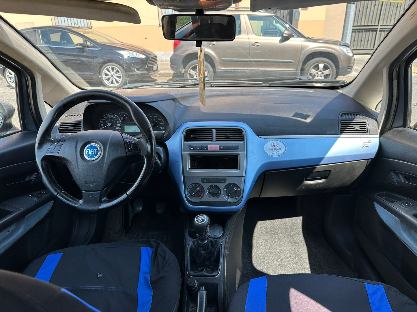 FIAT GRANDE PUNTO 1.4 16V 5 PORTE EMOTION – OCCASIONE PER CHI CERCA UN'UTILITARIA BEN ACCESSORIATA