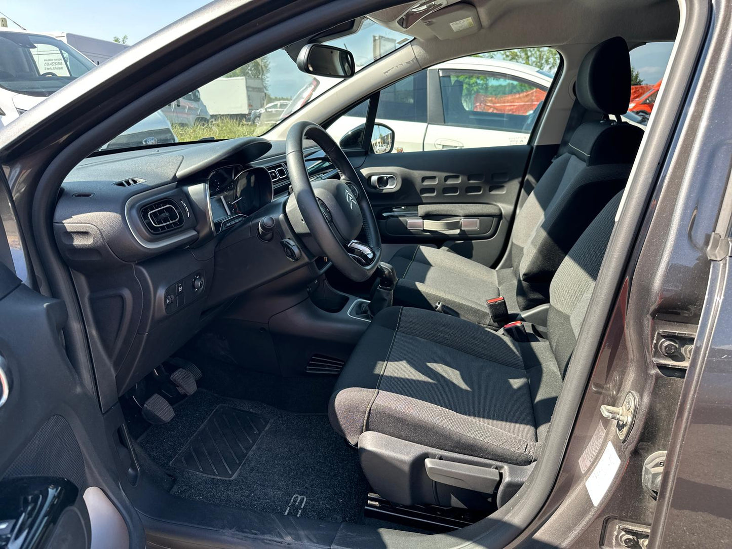 (Torino Auto-Com)CITROËN C3 PURETECH 82 UPTOWN