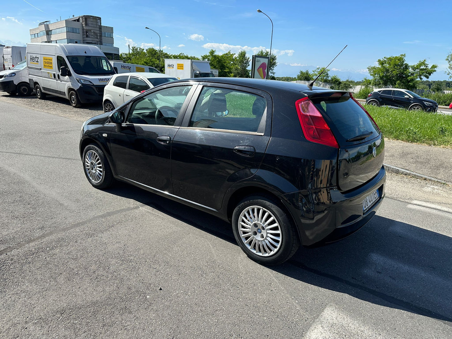 FIAT GRANDE PUNTO 1.4 5P DYNAMIC – CITYCAR SPAZIOSA, ECONOMICA E SENZA TEMPO!