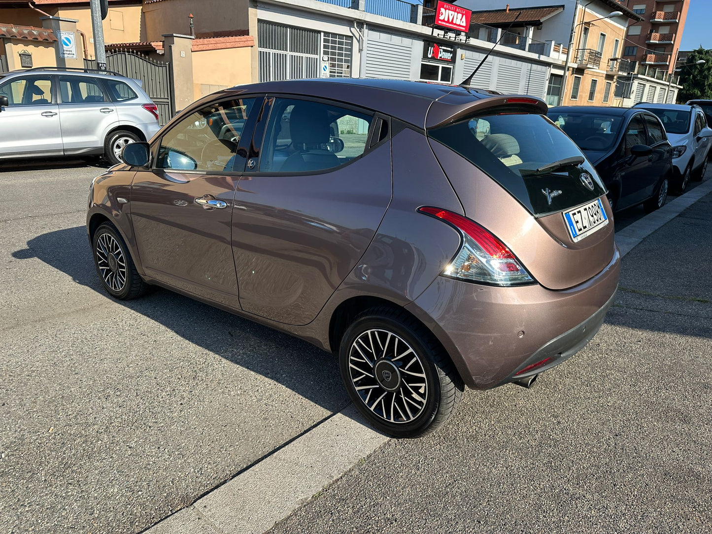 LANCIA YPSILON 1.2 ELLE – ELEGANZA E STILE ITALIANO, EURO 6 E BEN ACCESSORIATA!