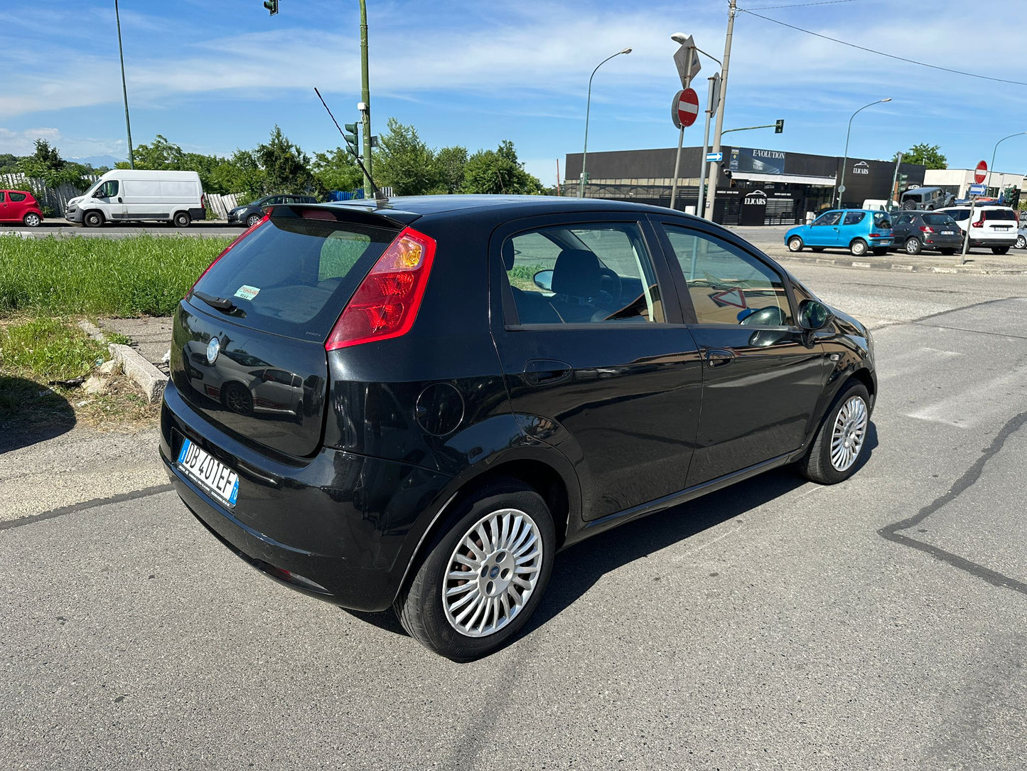 FIAT GRANDE PUNTO 1.4 5P DYNAMIC – CITYCAR SPAZIOSA, ECONOMICA E SENZA TEMPO!