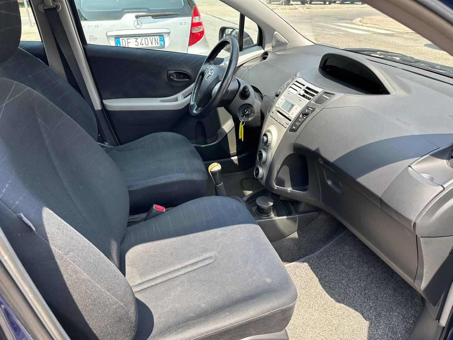 TOYOTA YARIS 1.3 5P NAVI – AFFIDABILITÀ GIAPPONESE AL GIUSTO PREZZO!