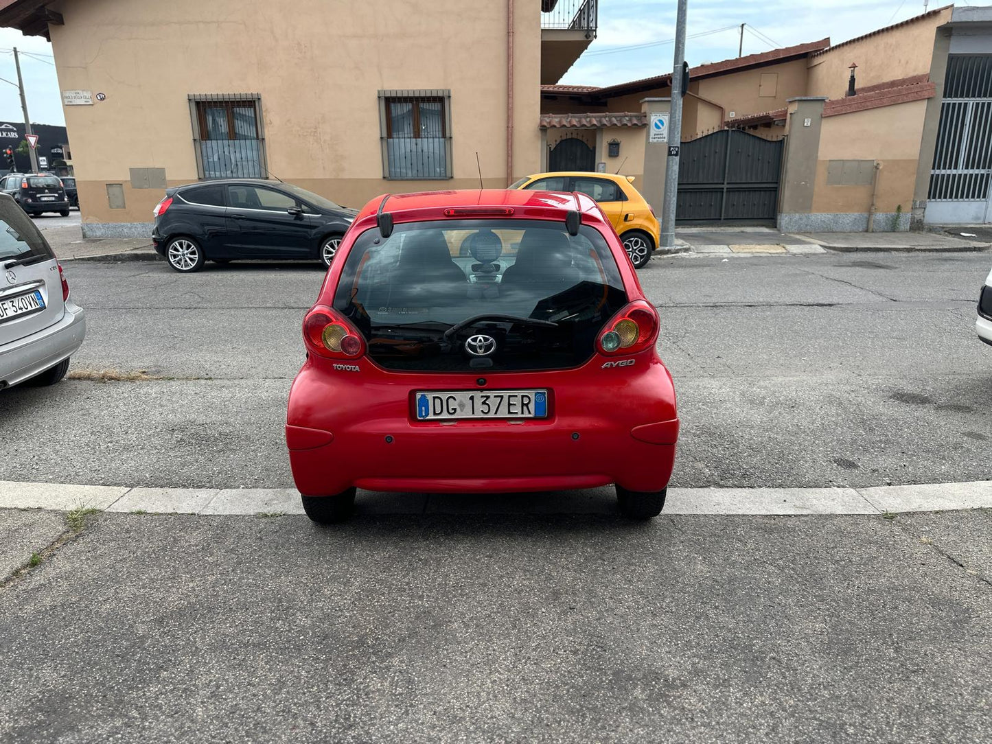 TOYOTA AYGO 1.0 VVT-i 5 PORTE SOL – COMPATTA, AGILE E CONSUMI RIDOTTI