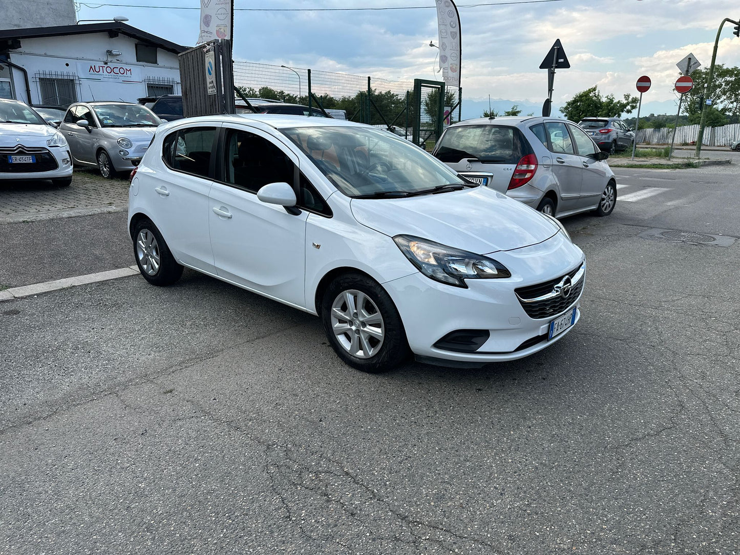 OPEL CORSA 1.4 GPL TECH 5 PORTE b-COLOR – MODERNA, EFFICIENTE E A GPL