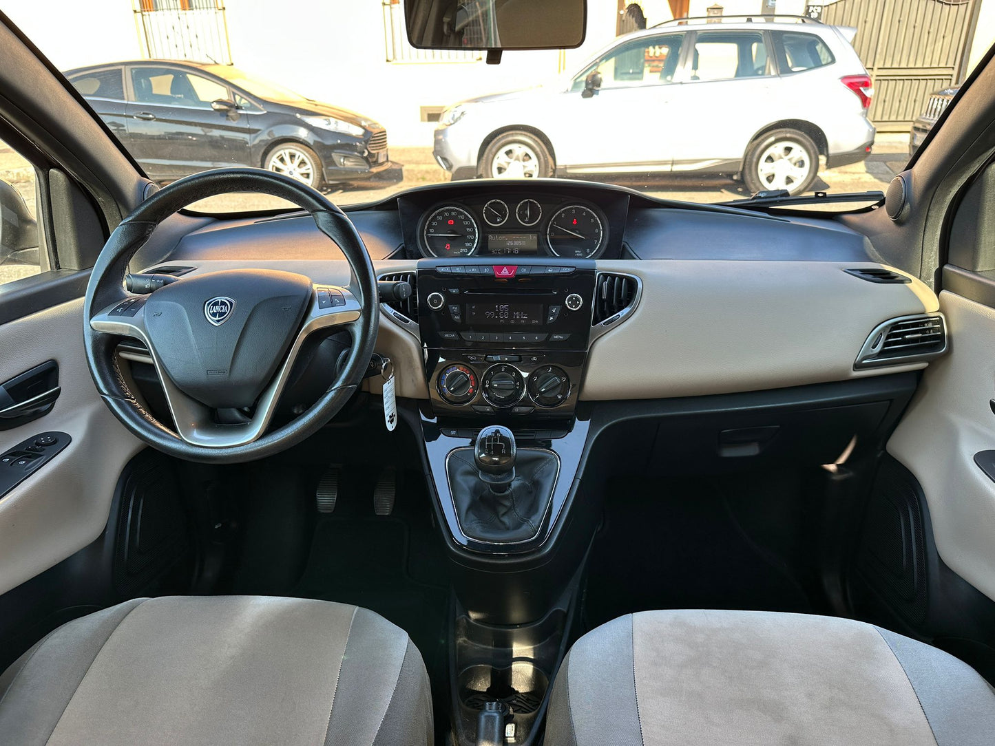 LANCIA YPSILON 1.2 ELLE – ELEGANZA E STILE ITALIANO, EURO 6 E BEN ACCESSORIATA!