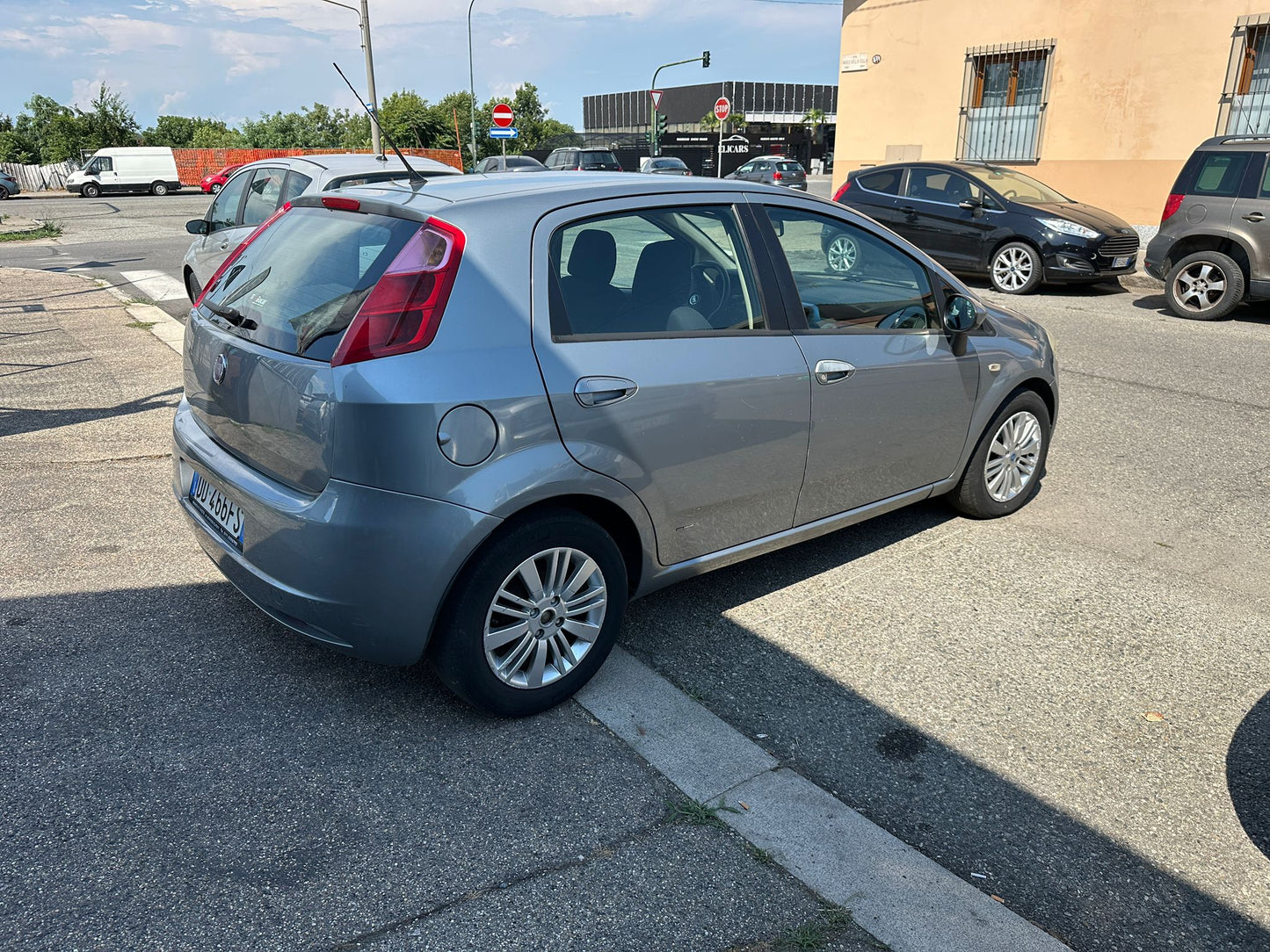FIAT GRANDE PUNTO 1.4 16V 5 PORTE EMOTION – OCCASIONE PER CHI CERCA UN'UTILITARIA BEN ACCESSORIATA