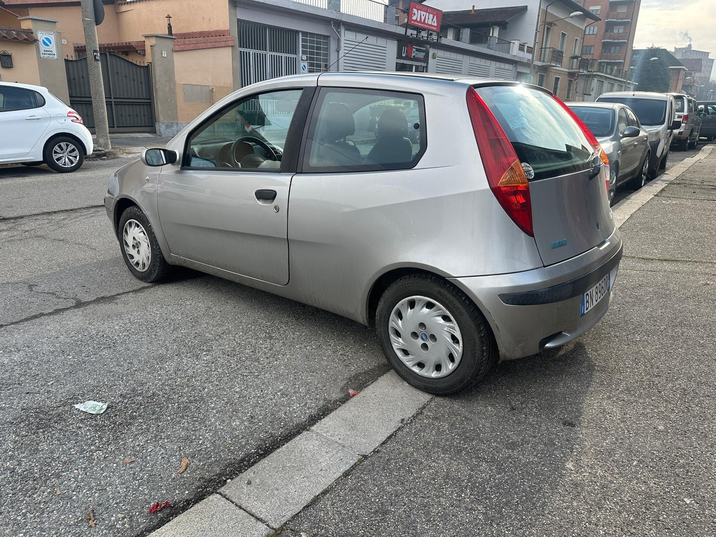 Fiat Punto 1.2i 16V 3 Porte HLX