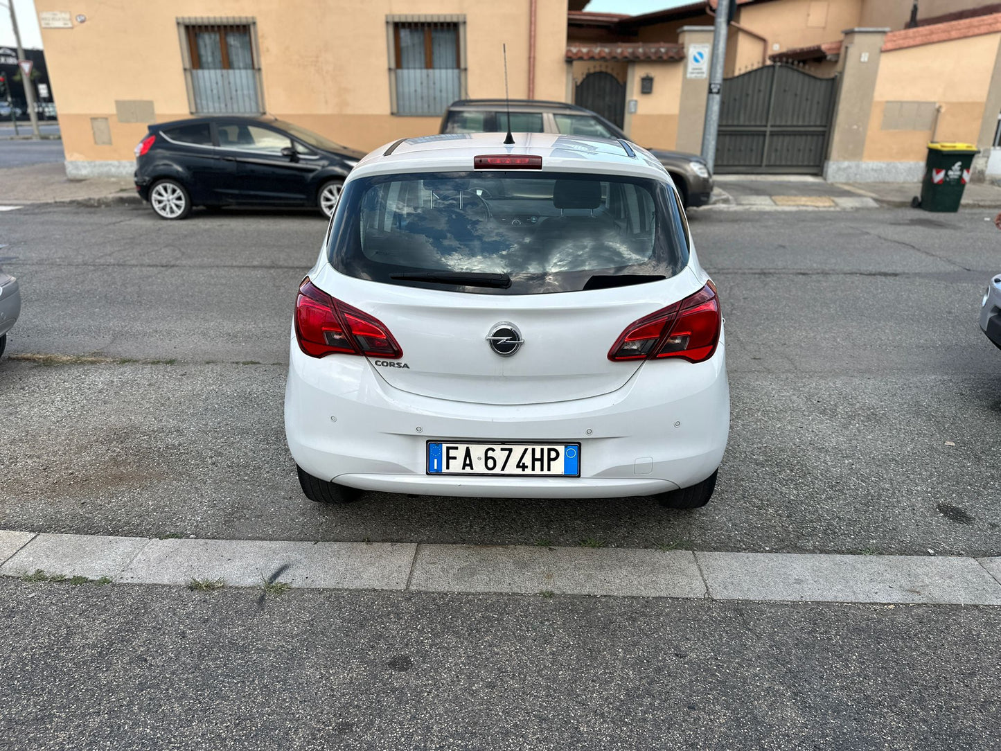 OPEL CORSA 1.4 GPL TECH 5 PORTE b-COLOR – MODERNA, EFFICIENTE E A GPL
