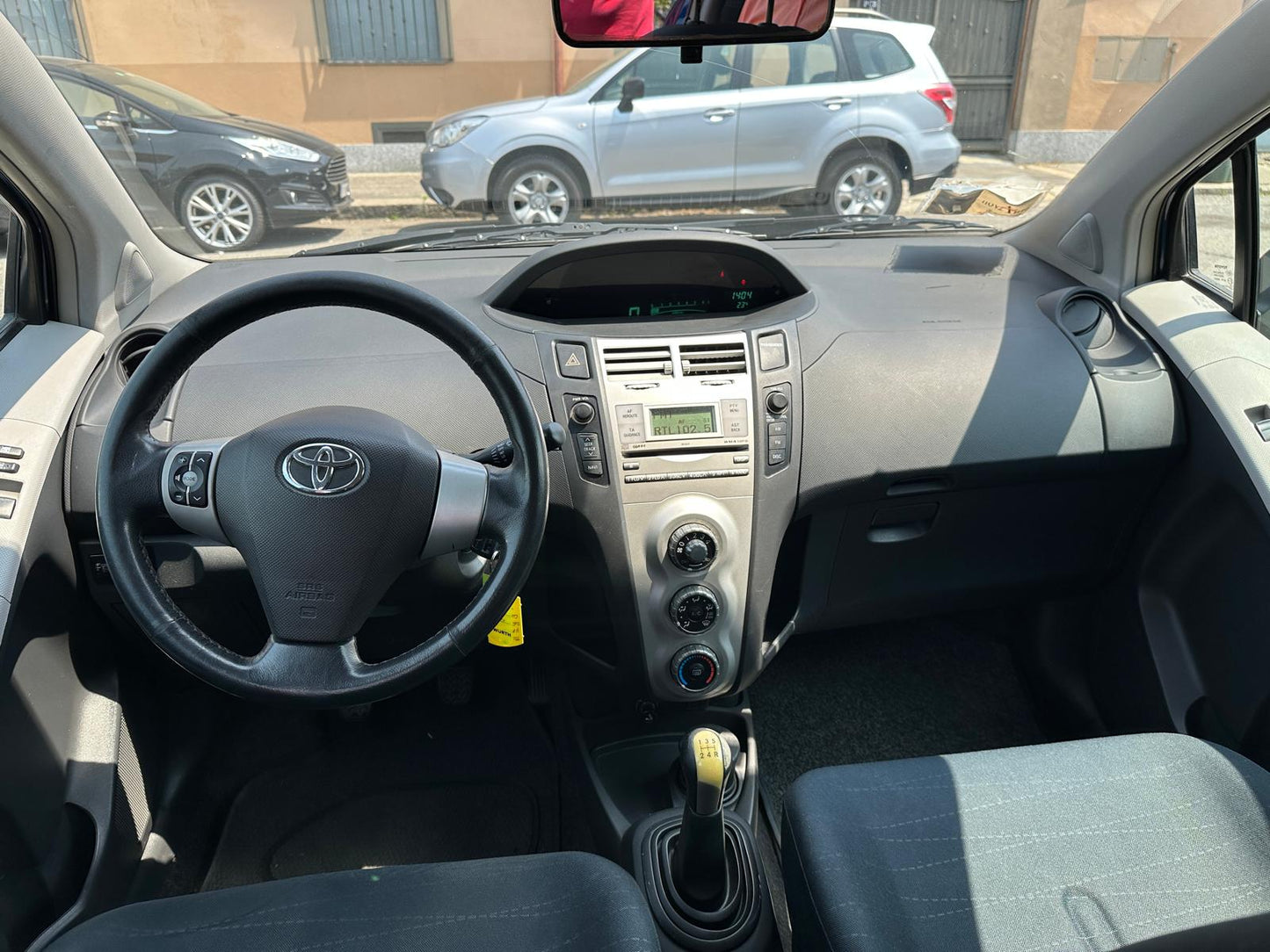 TOYOTA YARIS 1.3 5P NAVI – AFFIDABILITÀ GIAPPONESE AL GIUSTO PREZZO!