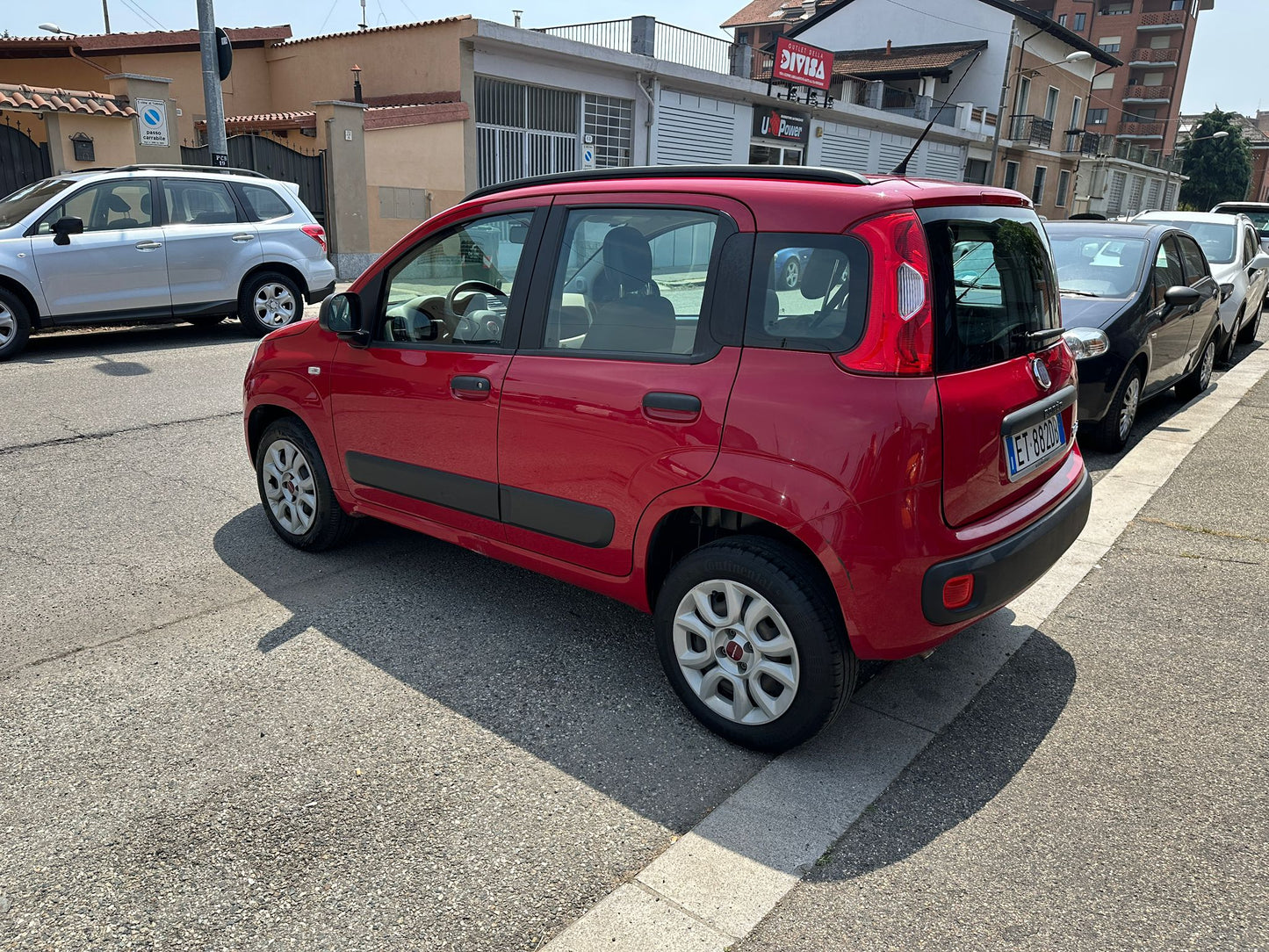 FIAT PANDA 0.9 TWINAIR LOUNGE – POCHI KM, INTERNI CURATI E ALIMENTAZIONE A GAS!