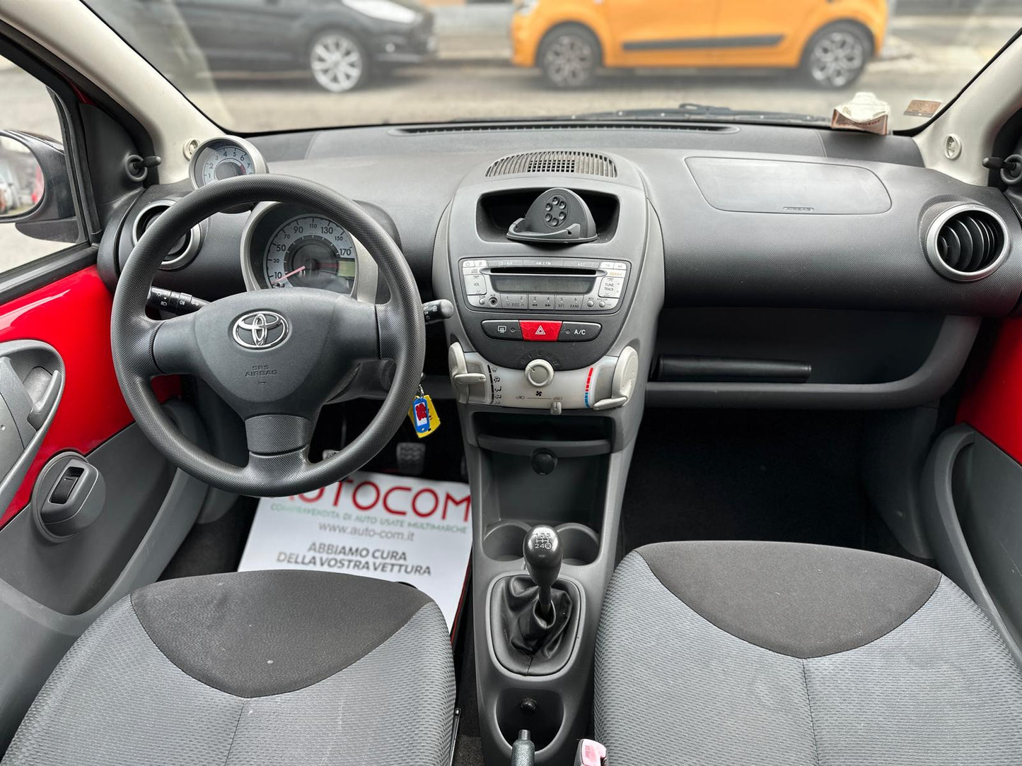 TOYOTA AYGO 1.0 VVT-i 5 PORTE SOL – COMPATTA, AGILE E CONSUMI RIDOTTI