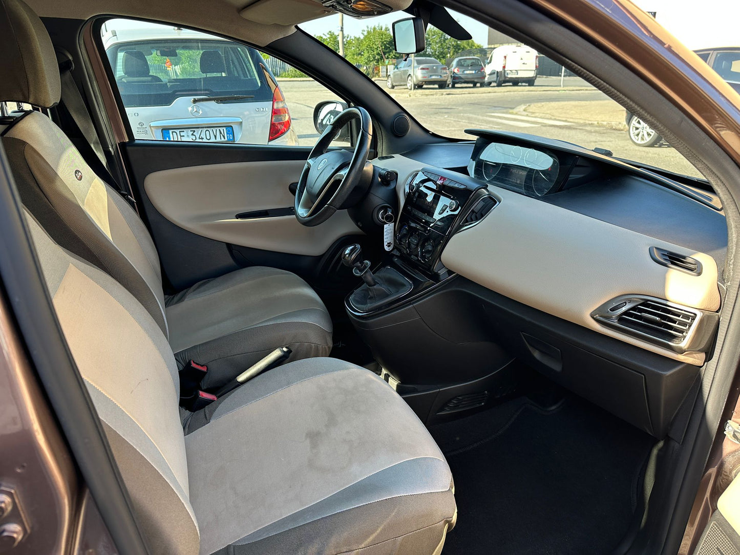 LANCIA YPSILON 1.2 ELLE – ELEGANZA E STILE ITALIANO, EURO 6 E BEN ACCESSORIATA!
