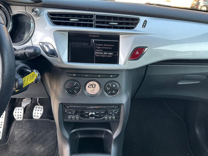 DS 3 1.2 VTi 82 JUST BLACK – COMPATTA, ELEGANTE E DALLO STILE UNICO