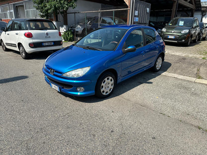 PEUGEOT 206 1.4 5P ENFANT TERRIBLE – PRATICA, SCATTANTE E DALLO STILE GIOVANE