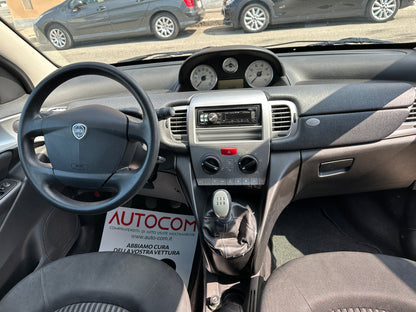 LANCIA Ypsilon 1.2 Versus – 2009 –