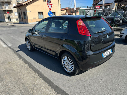 FIAT GRANDE PUNTO 1.4 5P DYNAMIC – CITYCAR SPAZIOSA, ECONOMICA E SENZA TEMPO!