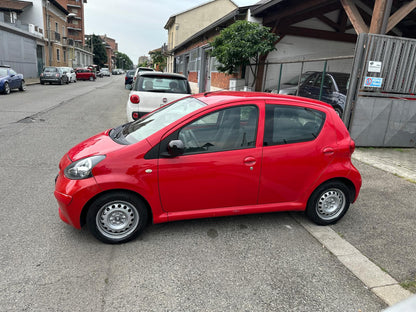 TOYOTA AYGO 1.0 VVT-i 5 PORTE SOL – COMPATTA, AGILE E CONSUMI RIDOTTI