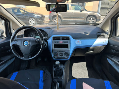 FIAT GRANDE PUNTO 1.4 16V 5 PORTE EMOTION – OCCASIONE PER CHI CERCA UN'UTILITARIA BEN ACCESSORIATA
