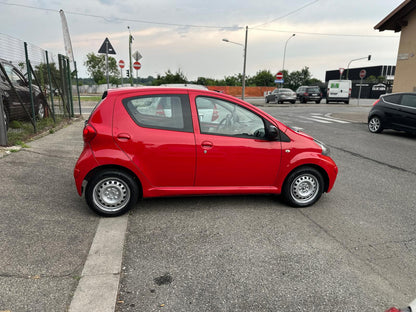 TOYOTA AYGO 1.0 VVT-i 5 PORTE SOL – COMPATTA, AGILE E CONSUMI RIDOTTI