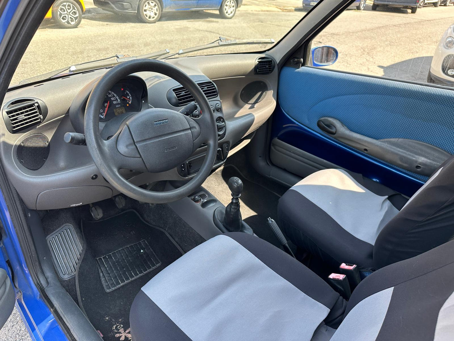 FIAT SEICENTO 1.1i SPORTING MICHAEL SCHUMACHER – PICCOLA, SPORTIVA E DIVENTATA ICONICA