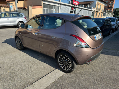 LANCIA YPSILON 1.2 ELLE – ELEGANZA E STILE ITALIANO, EURO 6 E BEN ACCESSORIATA!