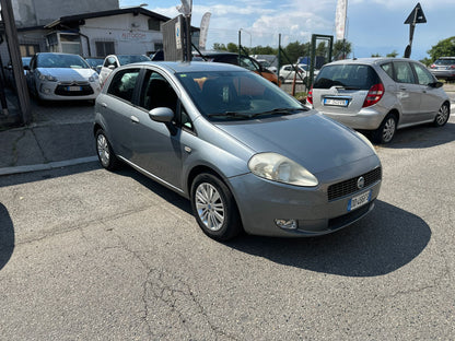 FIAT GRANDE PUNTO 1.4 16V 5 PORTE EMOTION – OCCASIONE PER CHI CERCA UN'UTILITARIA BEN ACCESSORIATA
