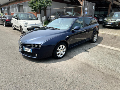 ALFA ROMEO 159 1.9 JTDm 16V Sportwagon TI – ELEGANZA SPORTIVA ALLO STATO PURO