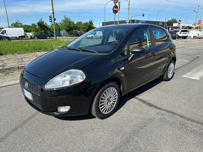 FIAT GRANDE PUNTO 1.4 5P DYNAMIC – CITYCAR SPAZIOSA, ECONOMICA E SENZA TEMPO!