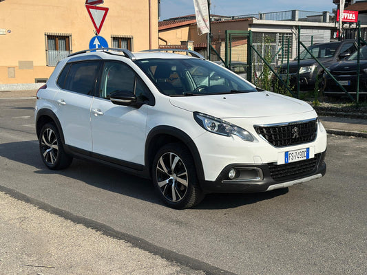 PEUGEOT 2008 1.2 PURETECH TURBO 110 S&S BLACK MATT – ELEGANZA, TECNOLOGIA E GUIDA DINAMICA