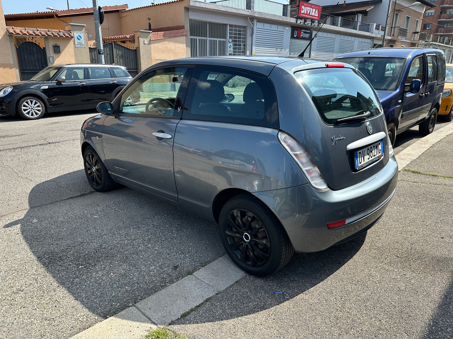 LANCIA Ypsilon 1.2 Versus – 2009 –