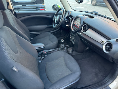 🚗 MINI One 1.6 16V – 2013 🚗