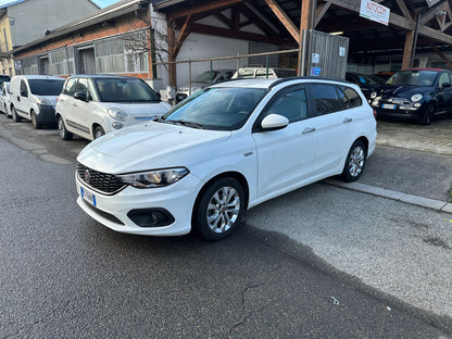 FIAT TIPO 1.4 SW LOUNGE – SPAZIOSA E AFFIDABILE! 🚗