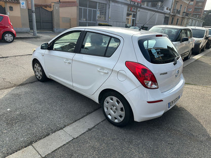 HYUNDAI i20 1.2 5P Sound Edition GPL – 2012