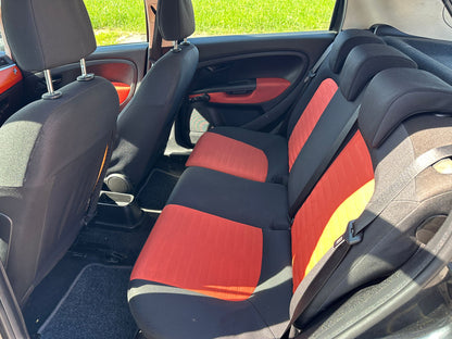 FIAT GRANDE PUNTO 1.4 5P DYNAMIC – CITYCAR SPAZIOSA, ECONOMICA E SENZA TEMPO!