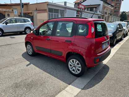 FIAT PANDA 0.9 TWINAIR LOUNGE – POCHI KM, INTERNI CURATI E ALIMENTAZIONE A GAS!
