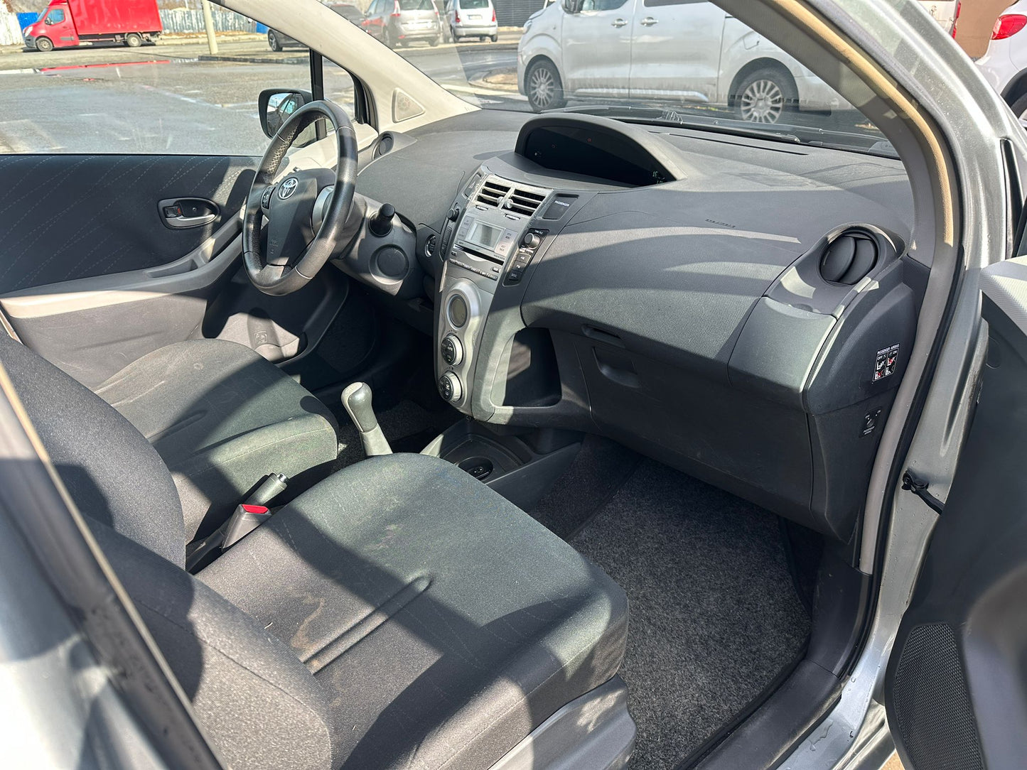 TOYOTA YARIS 1.3 5P NAVI - 2008 - BENZINA - EURO 4 🚗