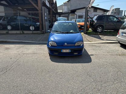 FIAT SEICENTO 1.1i SPORTING MICHAEL SCHUMACHER – PICCOLA, SPORTIVA E DIVENTATA ICONICA