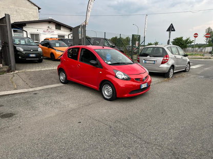 TOYOTA AYGO 1.0 VVT-i 5 PORTE SOL – COMPATTA, AGILE E CONSUMI RIDOTTI