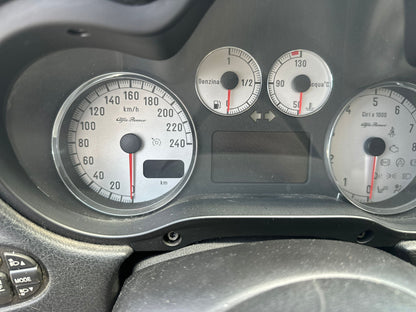 ALFA ROMEO 147 1.6 16V TS 5P BLACK LINE – GPL E STILE SPORTIVO SENZA TEMPO