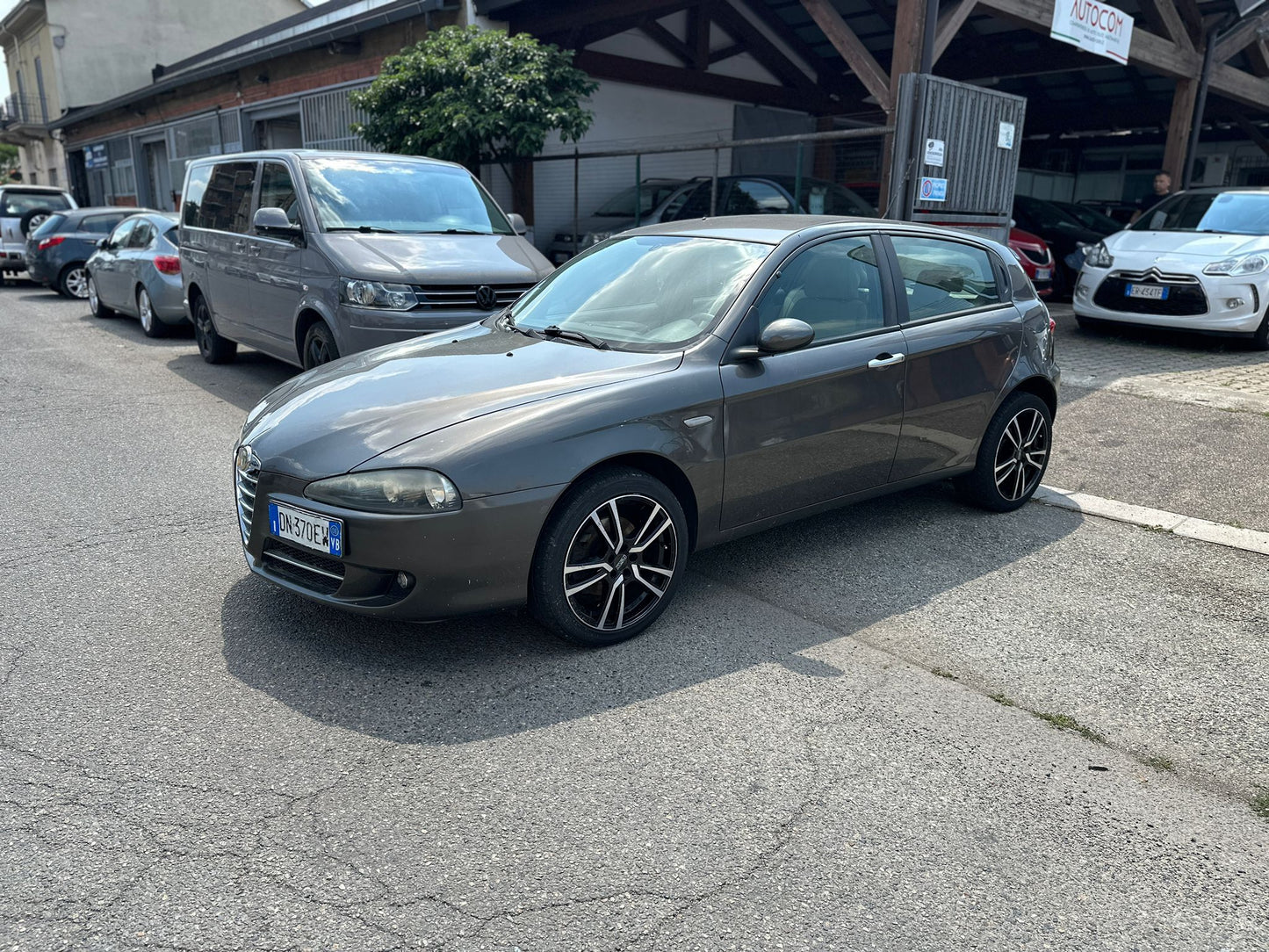 ALFA ROMEO 147 1.6 16V TS 5P BLACK LINE – GPL E STILE SPORTIVO SENZA TEMPO